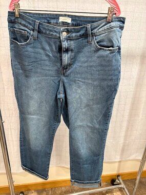 Maurices Cropped Jeans